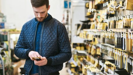 S-Business Rautatili -asiakas rautakaupassa